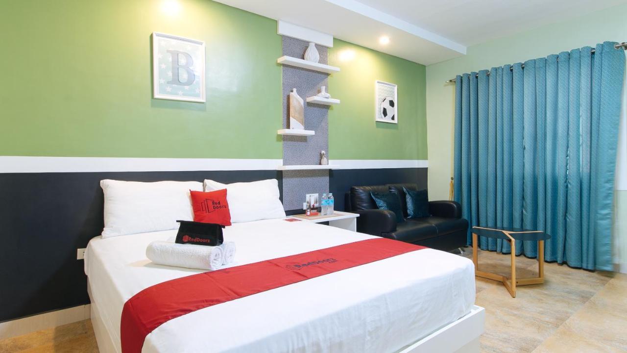 Reddoorz Plus Near Lapasan Plaza كاجايان دي أورو المظهر الخارجي الصورة