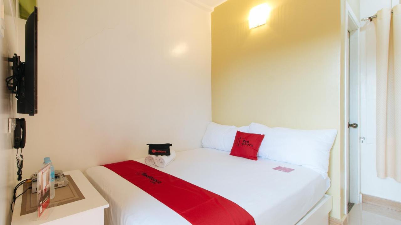 Reddoorz Plus Near Lapasan Plaza كاجايان دي أورو المظهر الخارجي الصورة