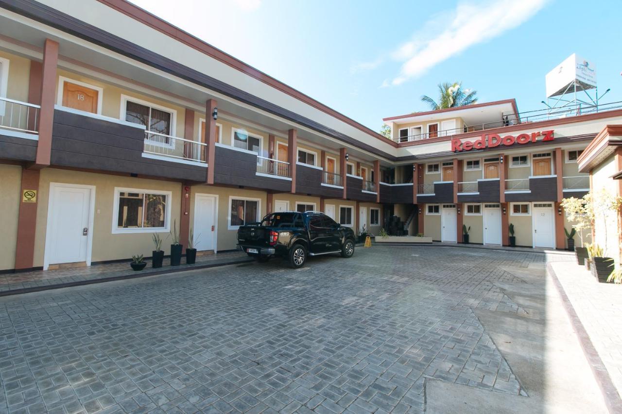 Reddoorz Plus Near Lapasan Plaza كاجايان دي أورو المظهر الخارجي الصورة